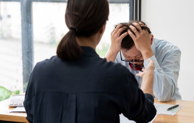 Harcèlement moral institutionnel : quand les entreprises doivent repenser leur rapport au travail